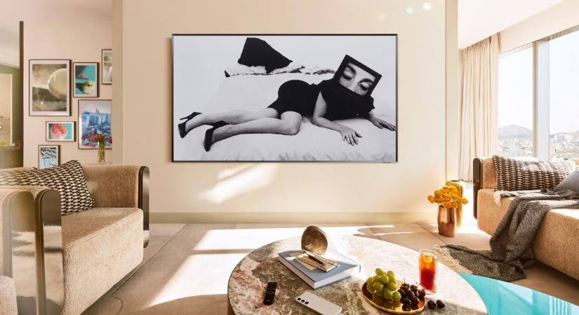 A falra szerelt tévék csapdája: stílusos minimalizmus vagy örökös bosszúság? Ezek a döntő érvek!