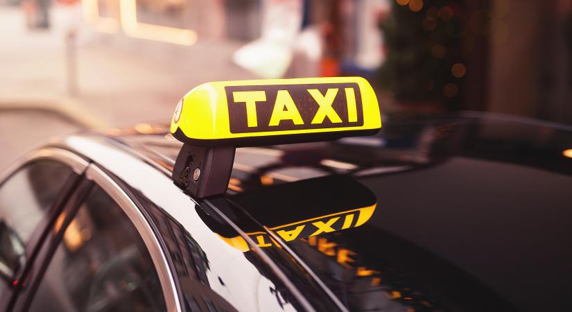 Már el is bontották az autót, mégis a bérlő taxisnőtől követeli a kocsi forgalmiját a hivatal – Súlyos pénzbírsággal sújtanák