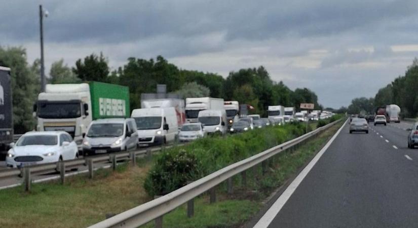 Ezért brutális a dugó Fehérvár felé – ezeket a szakaszokat kerüld el!