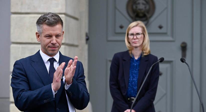Magyar Péter rendőröket vezényelt az ellene tüntetőkre