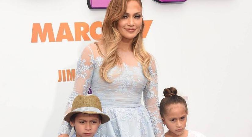 Nem ismerni fel Jennifer Lopez 18 éves ikreit: rengeteget változtak a friss fotókon