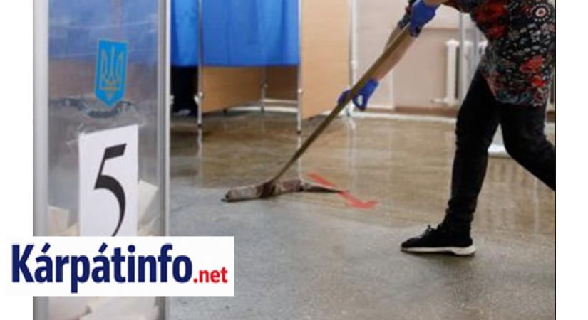Zelenszkij környezete szerint Oroszország választási csapdát készíthet elő
