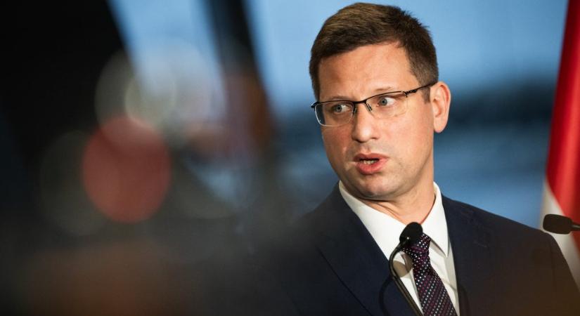 Gulyás Gergely: diktatúrában szokás erőszakkal eltávolítani egy köztársasági elnököt