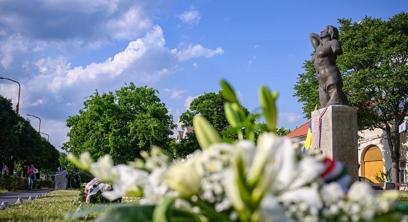 Trianonra emlékeznek Debrecenben