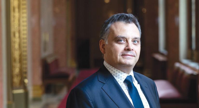 „Miért inogna a szék Semjén Zsolt alatt? Mindaz, amit vele tettek, színtiszta karaktergyilkosság” – Latorcai Csaba a Mandinernek