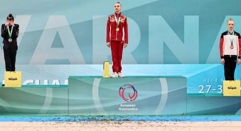 Óriási botrány az Eb-n: így reagáltak az ukrán sportolók az orosz himnuszra – videó