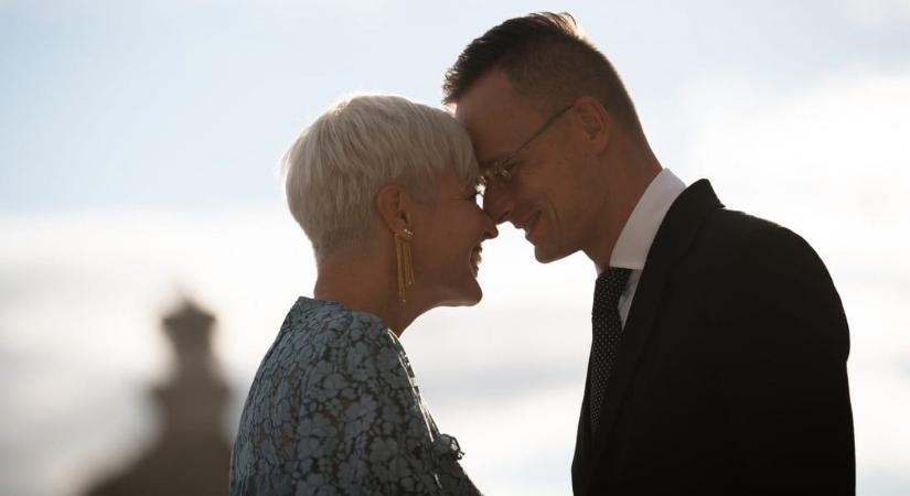 355 milliós nyereséget termelt Szijjártó Péter feleségének vállalkozása, pedig se honlapja, se nyilvános telefonszáma nincsen