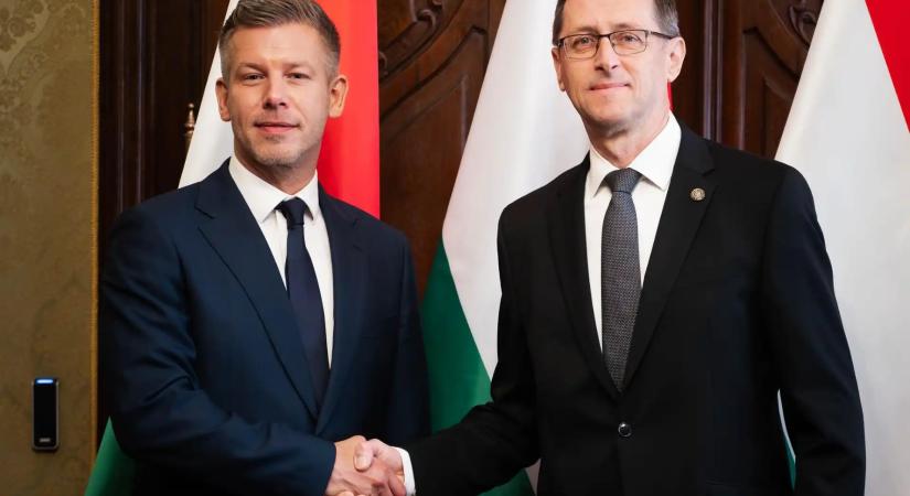 Magyar Péter konstruktívnak értékelte az MNB-elnökkel folytatott első tárgyalását