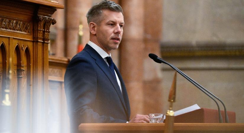 „Hazahozzuk, hazahoztuk a magyar emberek pénzét” – Magyar Péter felszólal napirend előtt, cikkünk frissül