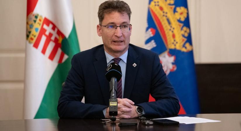 Cser-Palkovics András: Megtalálták az összeomlott négyemeletes ház alá szorult embert, folyamatban van a kiszabadítása