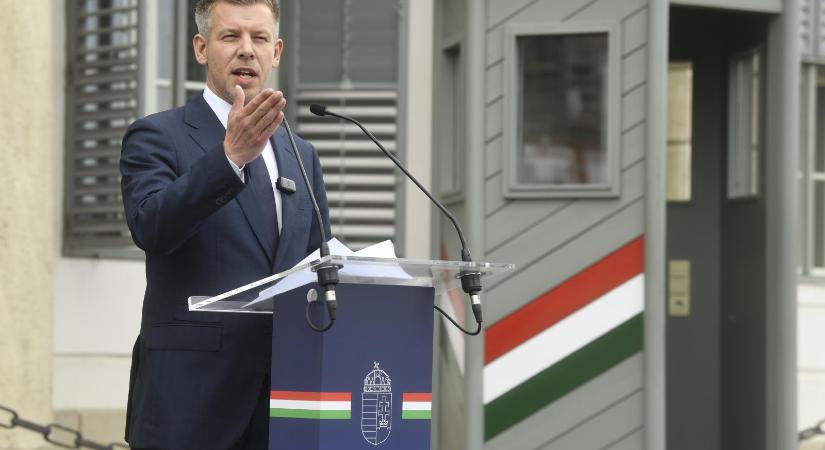 Berlinbe és Párizsba is elutazik a héten Magyar Péter