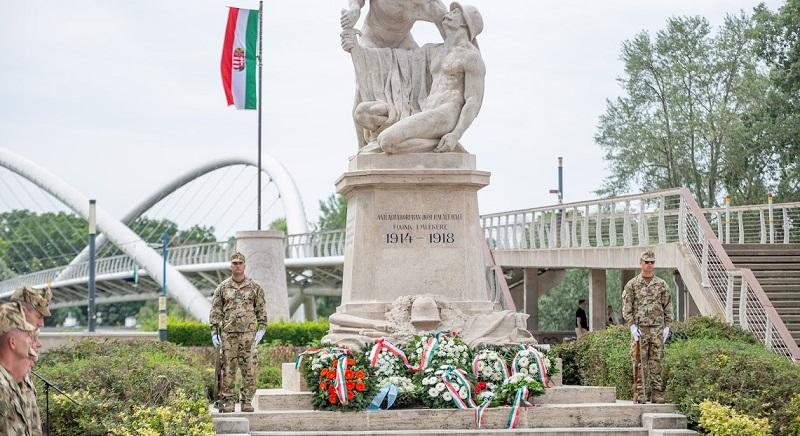 Szolnokon is megemlékeztek a magyar hősökről
