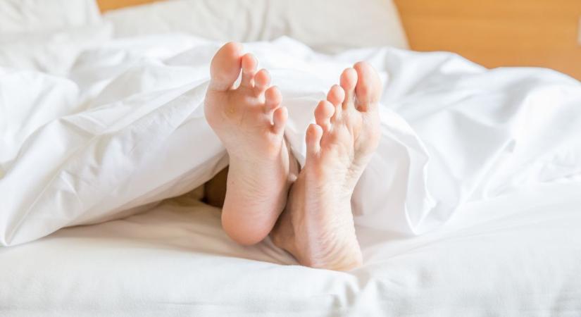 Pucéran aludni nem csak pikáns szokás: komoly előnyei is lehetnek