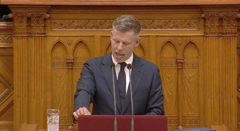 Magyar Péter: A Fidesz szótárából hiányzik „az ipari méretű orbáni korrupció”