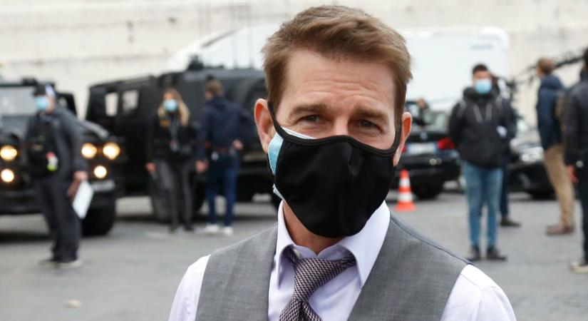 Tom Cruise már hónapokkal ezelőtt két maszkot viselt a vírus ellen