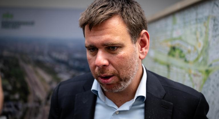 Július 1-től összehangoltabb és sűrűbb éjszakai járatok indulnak a fővárosi agglomerációba