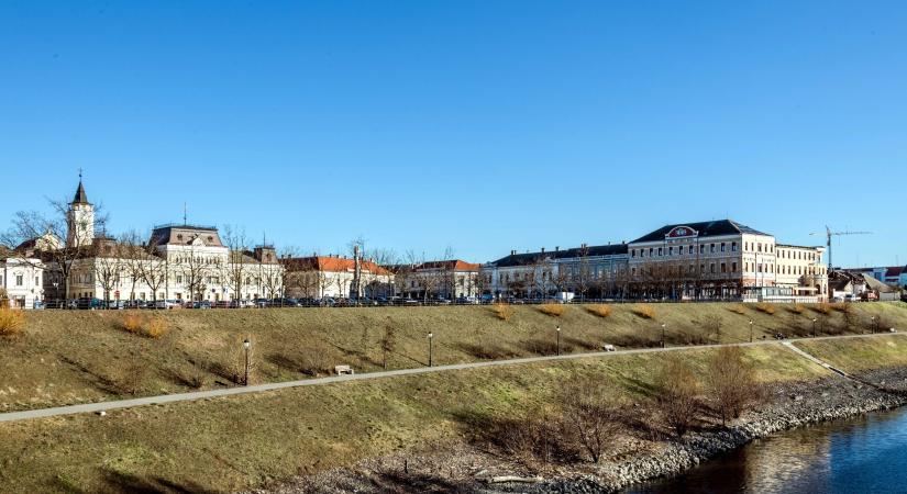 Megkerült a török kori palánkvár és egy háromkilós ép ágyúgolyó Baján