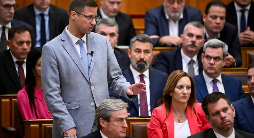 Gulyás Gergely: Ha a Fidesz maradt volna, ugyanúgy jönnének az uniós források
