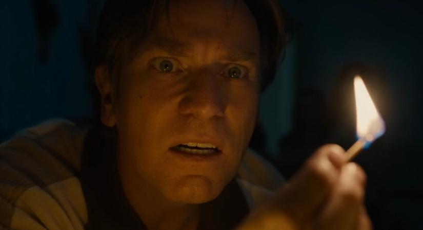 Befutott a J.J. Abrams közreműködésével készült Az Oak Street vége nagy előzetese, melyben egy egész kisvárosi utca kerül vissza a dinoszauruszok korába