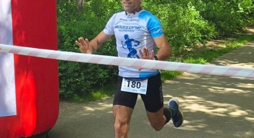 Elképesztő teljesítmény után futott új magyar csúcsot 100 kilométeren Bódis Tamás