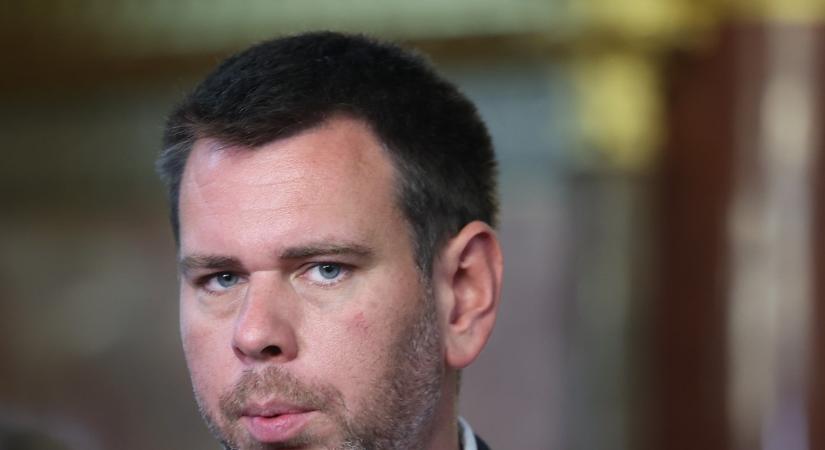 Vitézy Dávid szégyenről beszélt, majd elárulta a Blikknek, mi volt a feltétele az uniós pénzek hazahozatalának