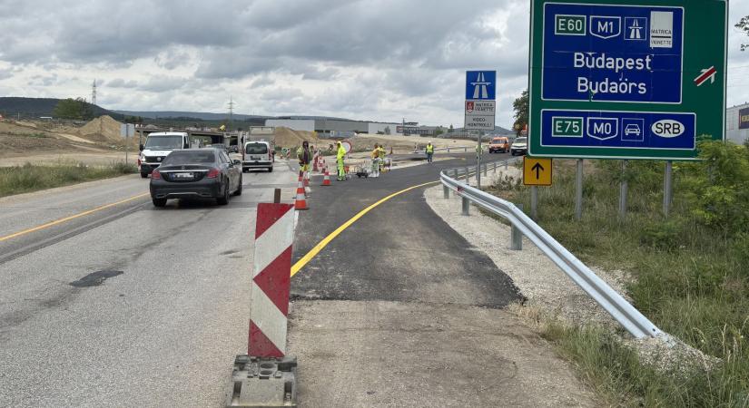 2029-re lesz készen az M1-es, de most átadják egy felhajtóját