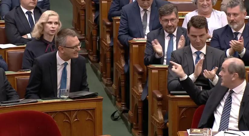 Heves kiabálásba ment át Hegedűs Zsolt válasza a szívhangrendeletről