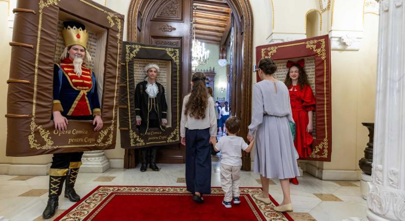 Több száz gyermeket láttak vendégül a Cotroceni-palotában