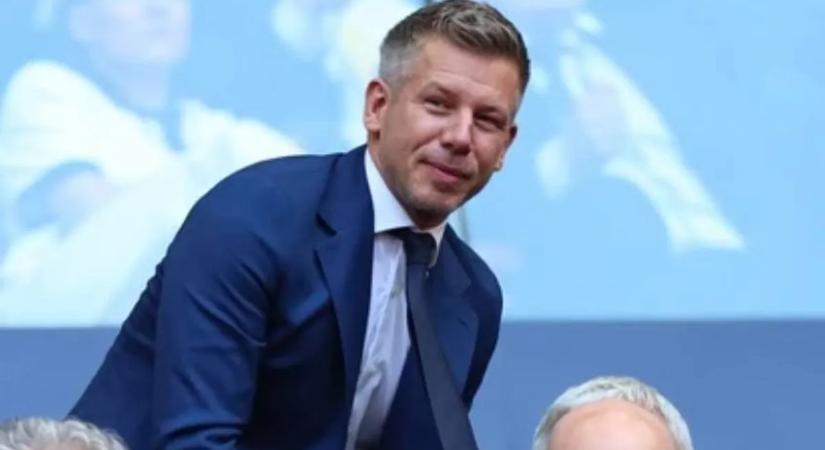 "Köszönjük Orbán Viktornak" - írták tömegesen Magyar Péteréknek