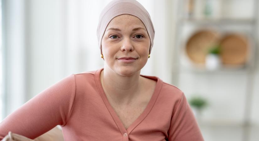 Az anyuka azt hitte, a szoptatás miatt fedezett fel egy tünetet – kiderült, hogy gyógyíthatatlan rákbetegséggel küzd