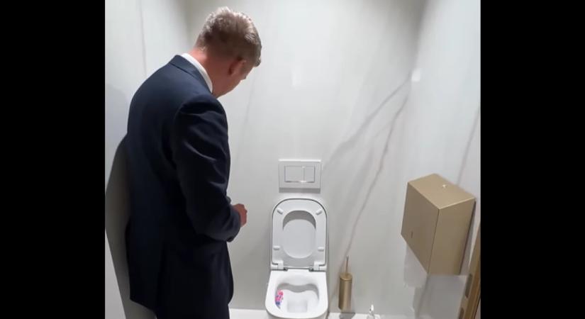 A NER újabb emblematikus helyszínéről jelentkezett be Magyar Péter