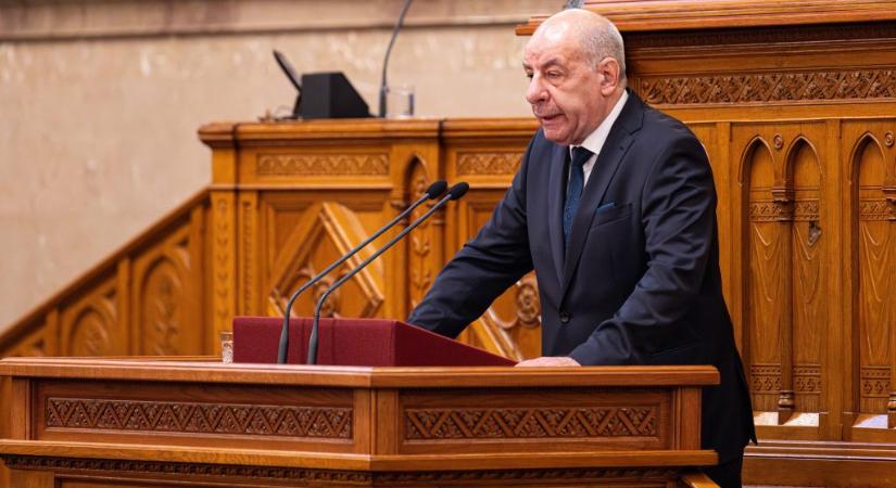 Bárándy: Az új kormánynak nem csak joga, hanem kötelessége Sulyokék leváltása