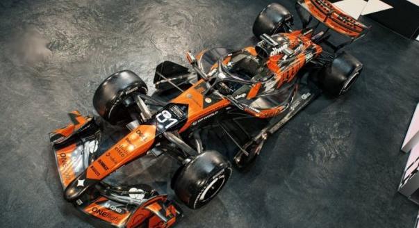 Különleges festéssel ünnepli 1000. futamát a McLaren Monacóban