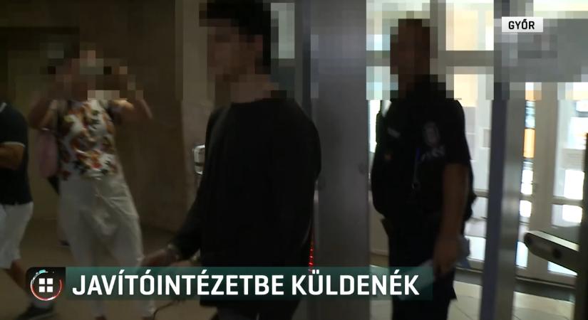 Javítóintézetbe küldenék az anyját megkéselő kamaszt