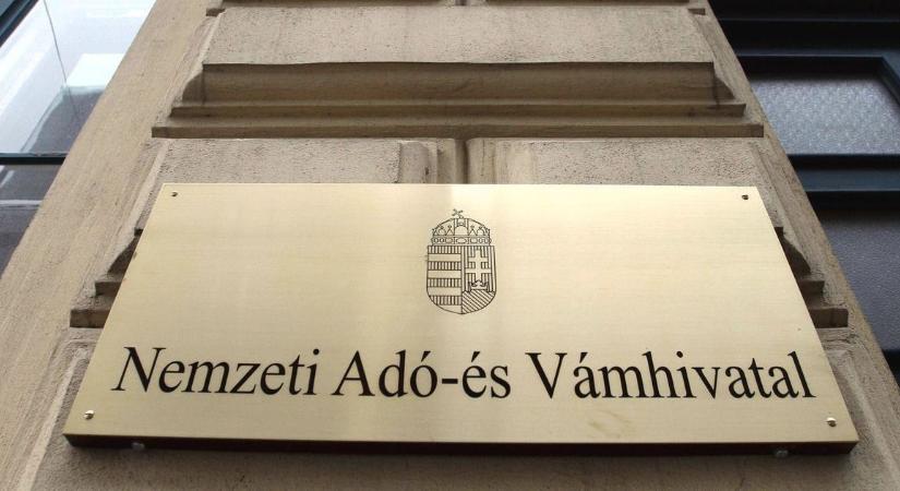 NAV: ma éjfélkor jár le a határidő