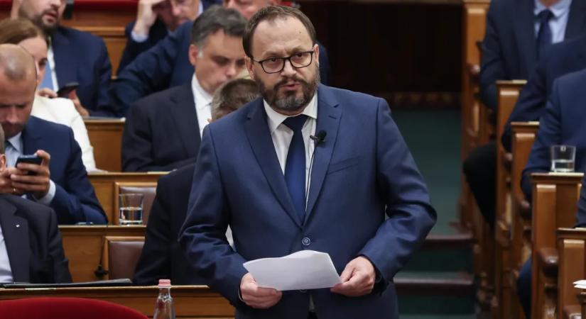 2027-től ismét széles körben visszaállíthatják a katás adózást