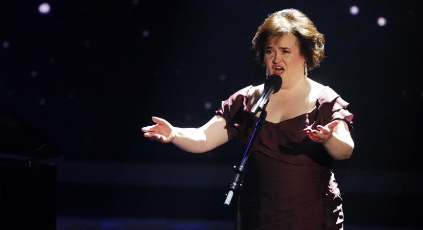 Susan Boyle új korszakot ígér! Évekre eltűnt, de most új külsővel tér vissza a világ egyik legcsodálatosabb hangú énekesnője