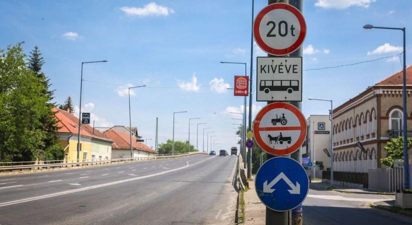 Négy éve változatlan a helyzet a Gömöri felüljárón
