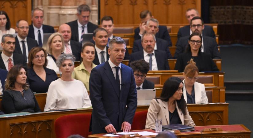 Az Országgyűlés saját magán kezdi a takarékoskodást – itt vannak a részletek