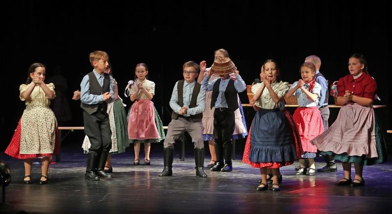 XXIV. Szivárvány Regionális Gyermek Néptáncfesztivál Körmenden - délelőtti fellépők