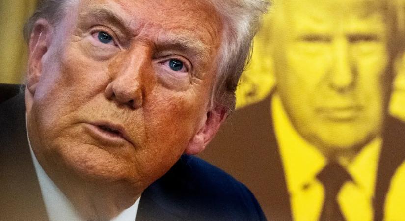 Csatahajó, repülőtér és emlékérme – Trump mindenre rárakná az arcát vagy a nevét