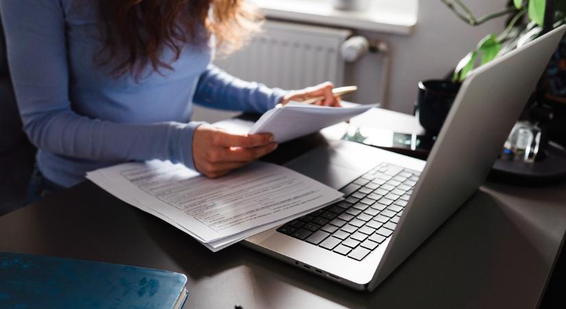 Figyelmeztet a NAV: ha ezt nem teszed meg ma éjfélig, súlyos pénzekre büntetnek