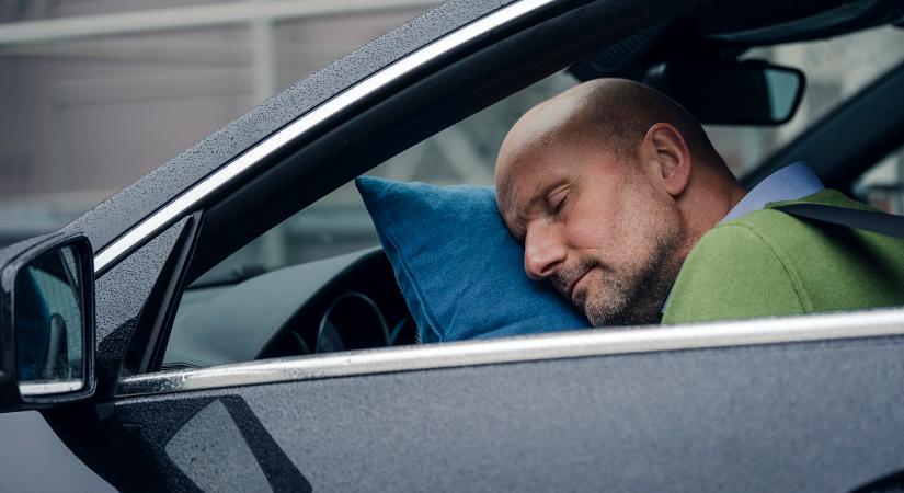 Hosszú utak okosan: mikor és mennyit pihenjünk?