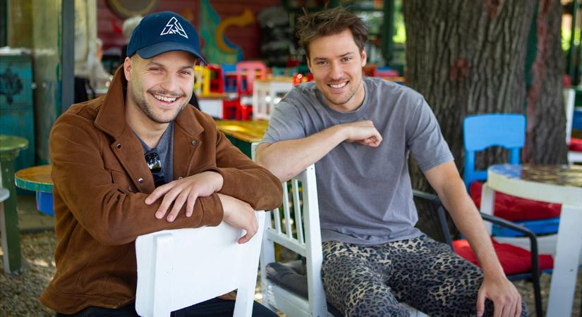„Úgy éreztem, vissza kell térnem önmagamhoz” – Valkusz Milánnal és alkotótársával, Adam Awake-kel beszélgettünk