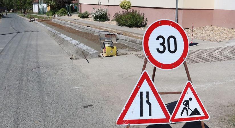 Figyelem, teljes útzár! A zalai falu saját mobilapplikációján értesítette a közlekedőket