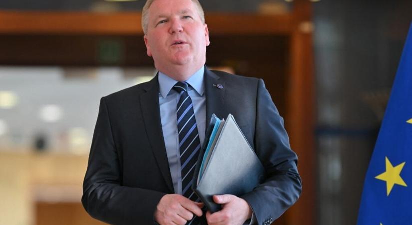 Magyarországra látogat az uniós jogállamisági biztos, Michael McGrath