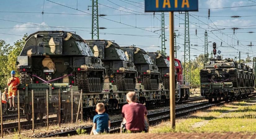 Már tárgyal a kormány és az EU az 5700 milliárd forintos védelmi hitelről