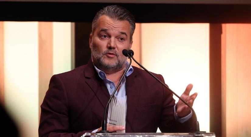 Hevér Gábor: fizikai bántalmazás is volt a Vígszínházban, férfiak zokogtak Eszenyi Enikő terrorja miatt