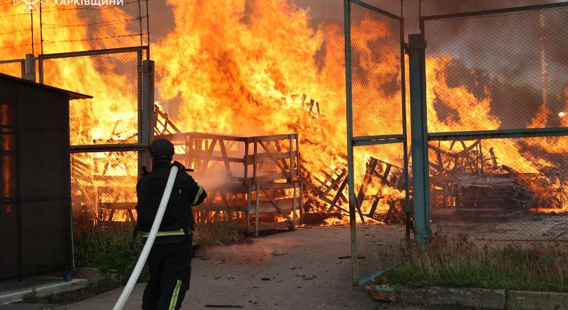 Súlyos légitámadás érte Kijevet és több ukrajnai nagyvárost, sokan meghaltak és megsebesültek (VIDEÓ)