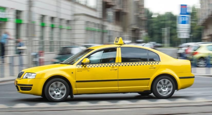 Júniustól biztonságosabb a taxizás Budapesten